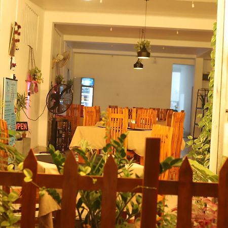 Royal Hub Hotel Kudapaduwa Екстериор снимка