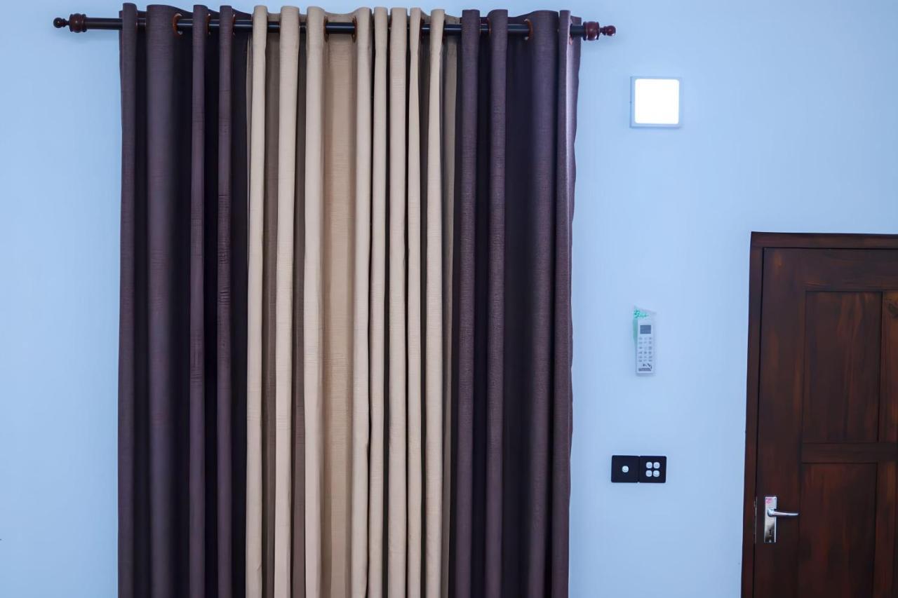 Royal Hub Hotel Kudapaduwa Екстериор снимка
